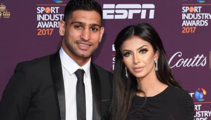 Amir Khan and wife Faryal living separately amid provocative messages scandal