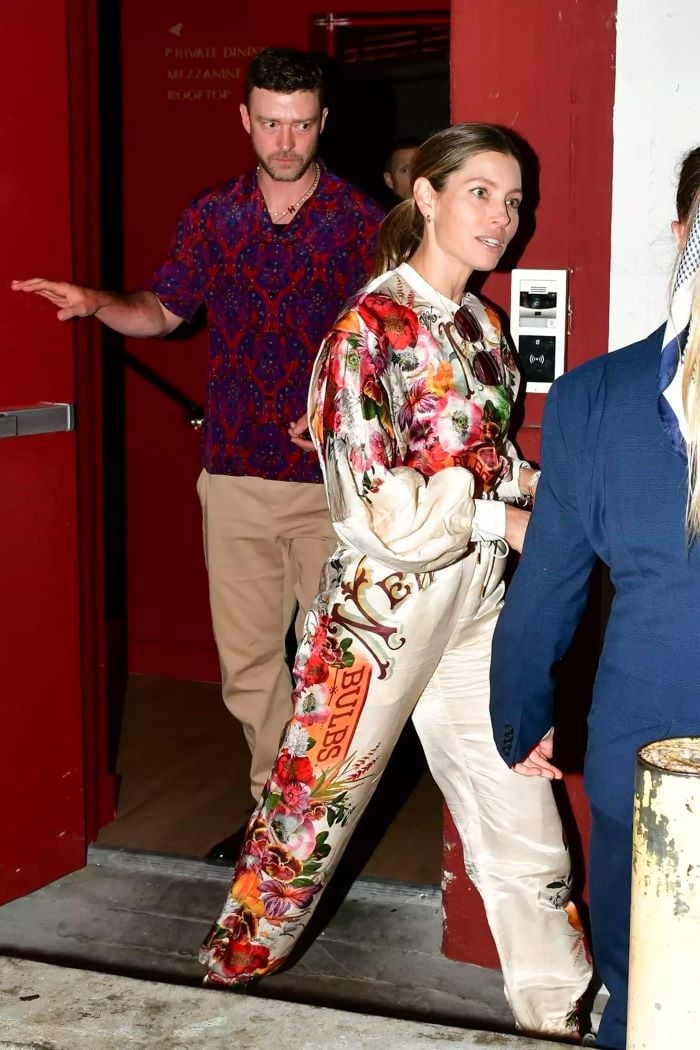 Justin Timberlake and Jessica Biel embark on date night in eye-catching attire