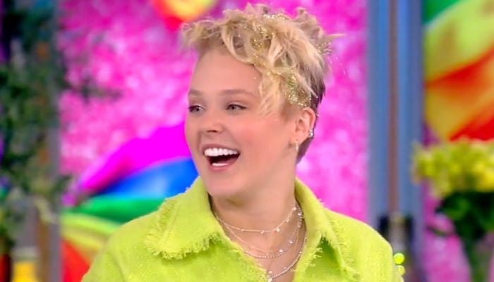 JoJo Siwa unveils the significance behind her 1st tattoo with friends