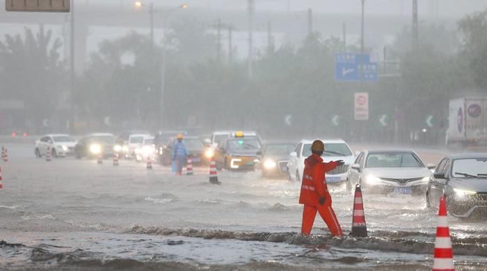 Beijings Emergency Response A Citys Fight Against Devastating Rains - 063nzzi