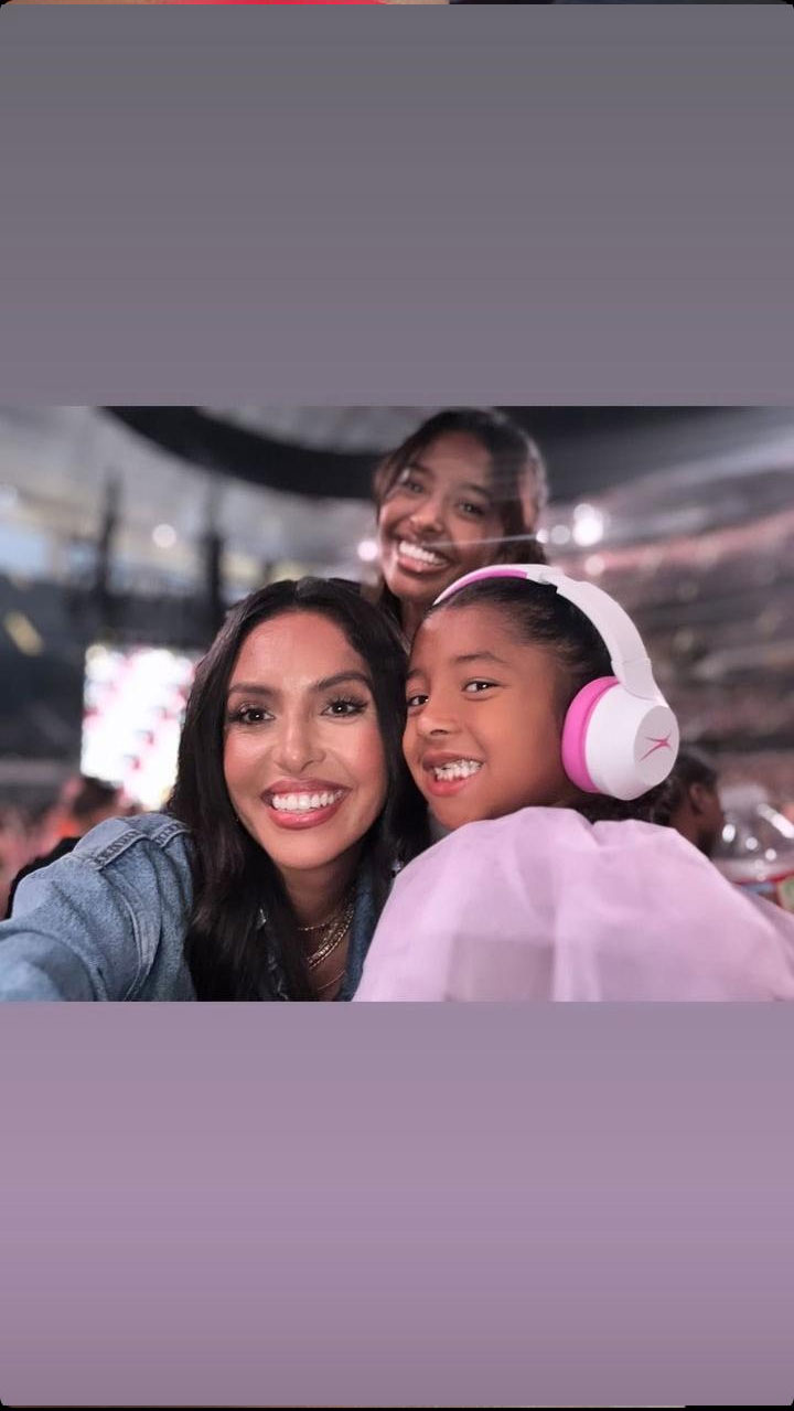 Taylor Swift singles out Vanessa Bryant’s daughter on stage?
