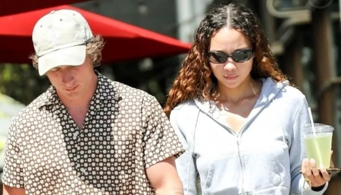 Jeremy Allen White is going through divorce from estranged wife Addison Timlin