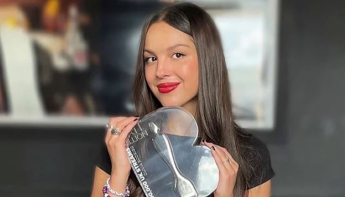 Olivia Rodrigo becomes the youngest recipient of the Brit Billion Award
