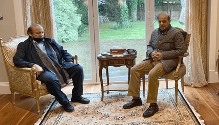 Former prime minister Shehbaz Sharif meets PML-N supremo Nawaz Sharif in London in this May 2022 photo. — Maryam Nawaz Sharif