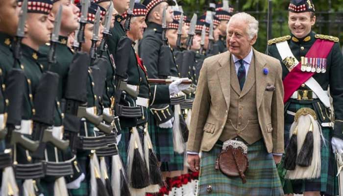 King Charles shows Prince William how to win hearts of people in Scotland