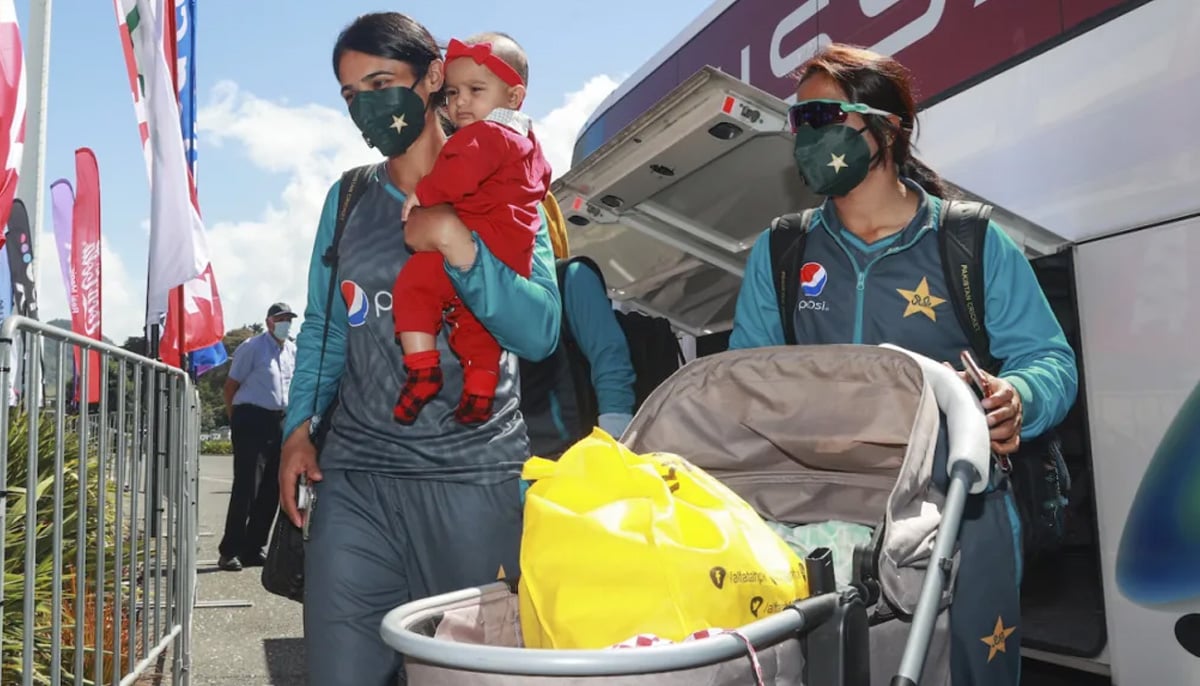 Pakistan womens cricket teams former captain Bismah Maroof walks into the stadium carrying her daughter during the ICC Womens Cricket World Cup in India. — ICC