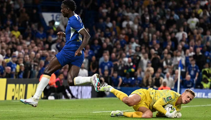 Chelsea fight back to beat Wimbledon 2-1, advances in League Cup. One Football