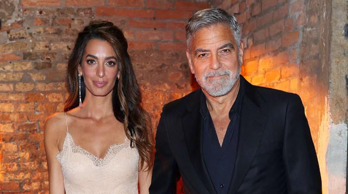 George e Amal Clooney si godono un viaggio romantico a Venezia, in Italia