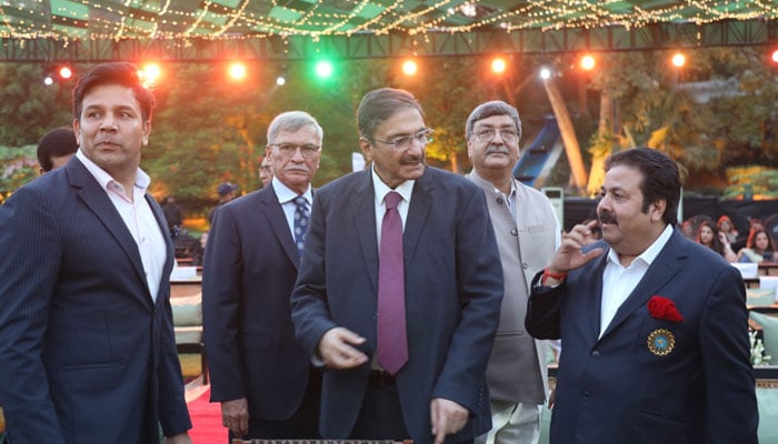 BCCI Vice President Rajiv Shukla (right) and PCB Management Committee Chairman Zaka Ashraf speak during the event on September 4 — PCB