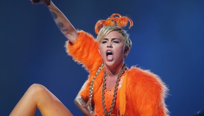 Miley Cyrus dropped pretty penny for entire Bangerz Tour in 2014: Heres why