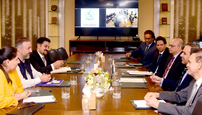A delegation of the World Bank meets caretaker Minister for Information Technology and Telecommunication Dr Umar Saif on September 7, 20223. — IT Ministry