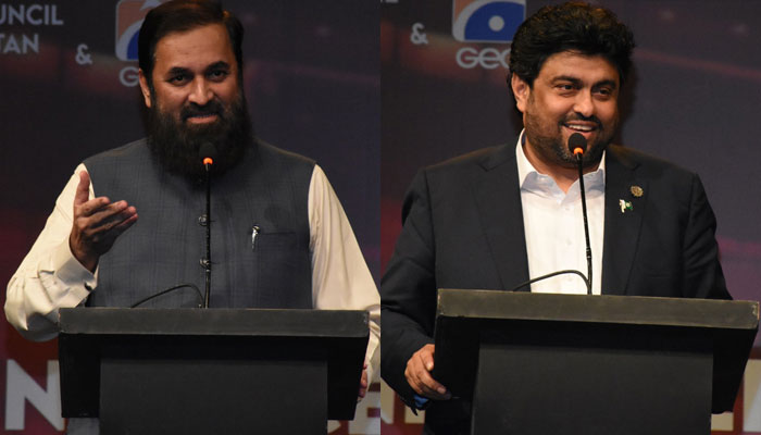 Punjab Governor Baleegh-ur-Rehman (L) and Sindh Governor Kamran Tessori addressing the opening ceremony of the Pakistan Theatre Festival on September 8, 2023. — PR