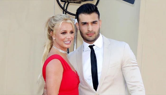 Britney Spears celebrates independence, declares herself single amid Sam Asghari divorce