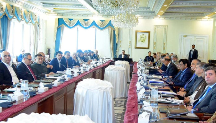 Caretaker Prime Minister Anwaar-ul-Haq Kakar chairs the 5th Apex Committee Meeting of the Special Investment Facilitation Council in Islamabad on September 9, 2023. — PID
