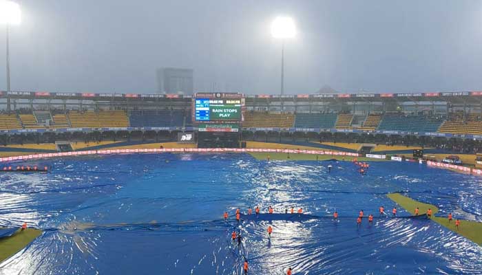 Pakistan, India rain-hit match to resume tomorrow