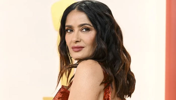 Salma Hayek shows some skin in sultry new snap