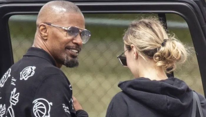 Jamie Foxx packs on PDA with Alyce Huckstepp during latest day out