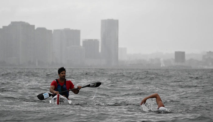 Pughs swim down the entire length of the Hudson River took a month. AFP