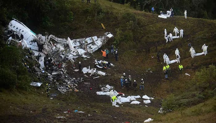 14 people dead as plane crashes in Brazil's Amazon