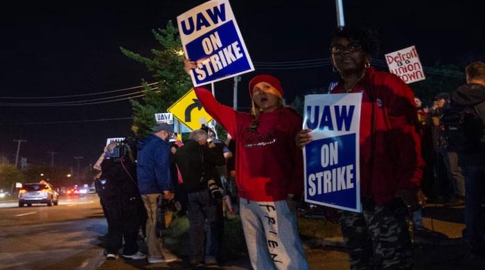 UAW strike enters critical phase as talks with automakers continue on second day