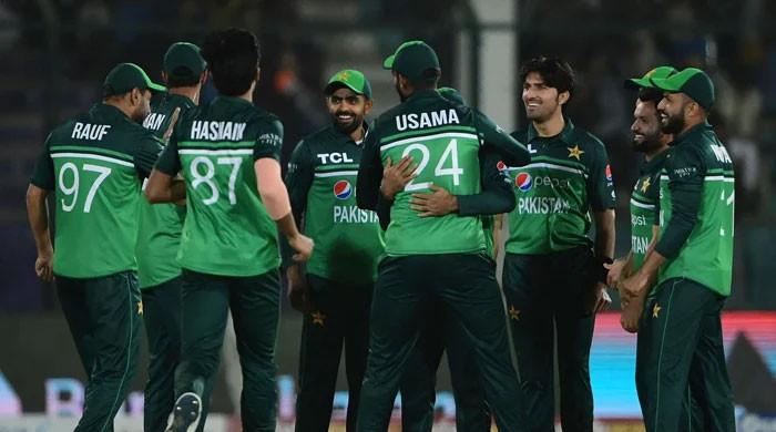 ایشیا کپ میں شکست کے باوجود پاکستان نے آئی سی سی ون ڈے رینکنگ میں دوبارہ نمبر 1 کا مقام حاصل کر لیا۔