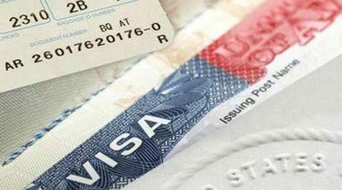 امریکا نے پاکستانیوں کے لیے ویزا انتظار کا وقت کم کردیا۔