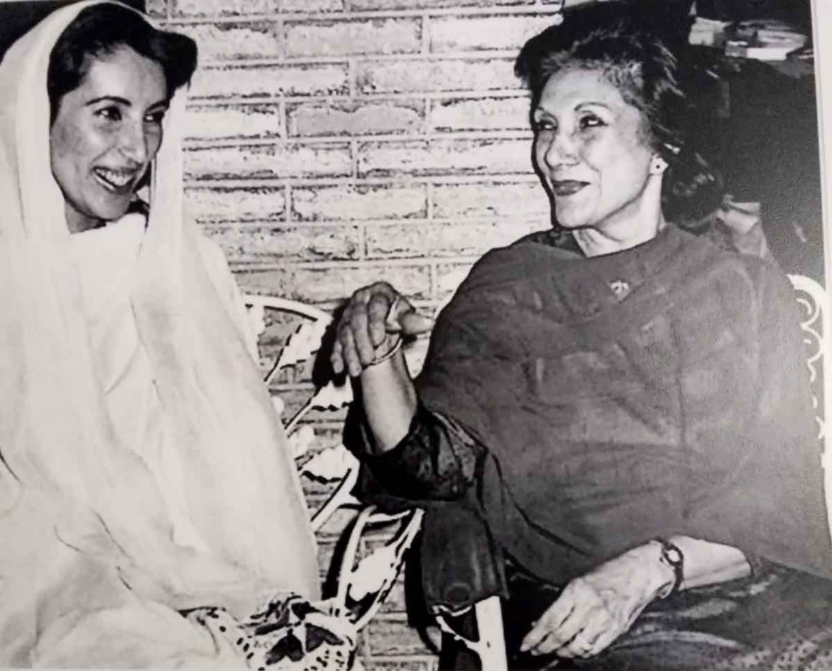 Begum Nusrat Bhutto (right) with Benazir Bhutto at 71 Clifton in 1987. — Picture by Zaffar Ahmad