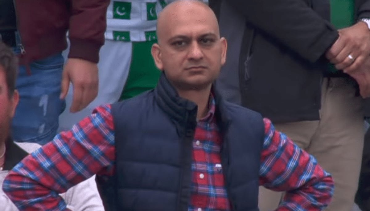 A viral photo of a Pakistani cricket fan Sarim Akhtar was turned into a meme after his disappointed expression at a match between Pakistan and India was recorded on live television. — Twitter/@msarimakhtar