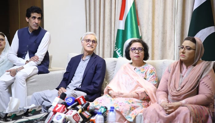 IPP Patron-in-Chief Jahangir Khan Tareen addresses the media after former PTI leader Muzna Hasan announced she is joining his party. — Facebook/Jahangir Khan Tareen
