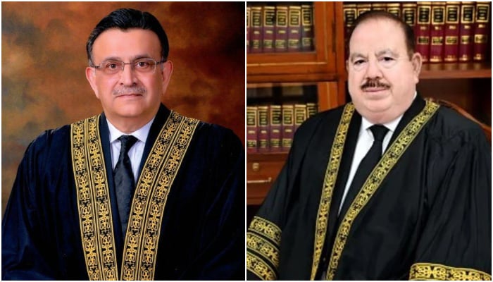Former chief justice of Pakistan Umar Ata Bandial (left) and SC Judge Sardar Tariq Masood. — SC Website/File