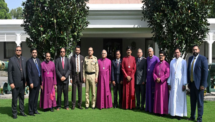 Army Chief General Asim Munir poses for a photograph with members of the Christian community at the GHQ in Rawalpindi on September 25, 2023. — Radio Pakistan/radio.gov.pk