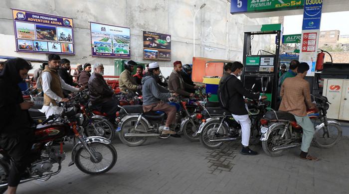 Ogra advises against speculating petrol price after ministers' reduction claim