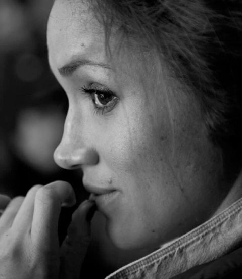 ‘Suits’ star Patrick J. Adams trying to diss Royal family with Meghan Markle snaps?