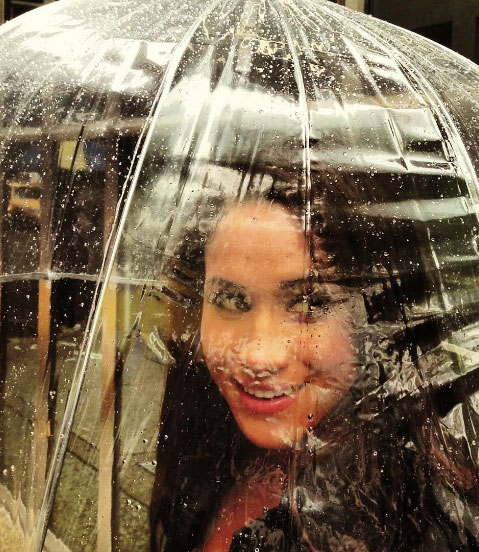 ‘Suits’ star Patrick J. Adams trying to diss Royal family with Meghan Markle snaps?