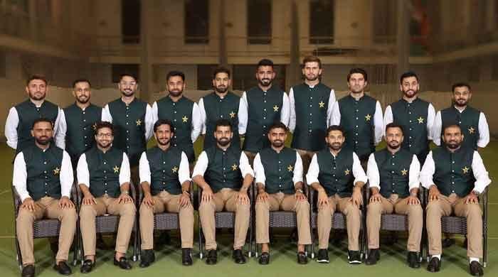پاکستانی ٹیم شو پیس ورلڈ کپ 2023 کے لیے بھارت روانہ ہو گئی۔