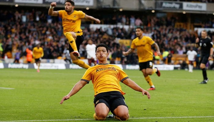 Wolverhampton Wanderers v Manchester City - Molineux Stadium, Wolverhampton, Britain - September 30, 2023 Wolverhampton Wanderers Hwang Hee-chan celebrates scoring their second goal Action. Reuters
