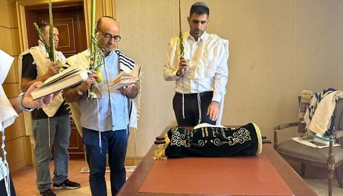 Communications Minister Shlomo Karhi (R) prays during a morning service in Riyadh, Saudi Arabia, October 3, 2023.— Spokesman’s Office, Communications Ministry