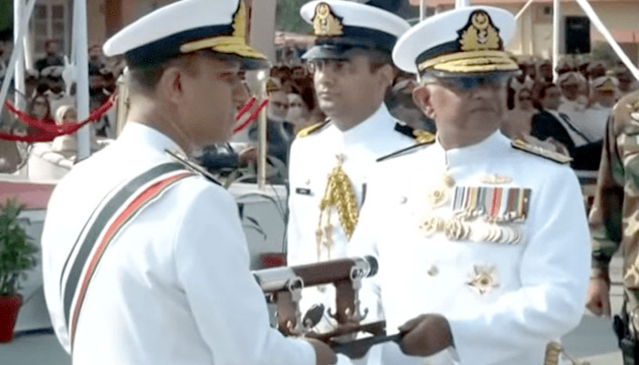 Admiral Naveed Ashraf takes over the command of Pakistan Navy from outgoing naval chief Admiral Amjad Khan Niazi in Islamabad on October 7, 2023. — Radio Pakistan