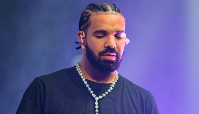 Drake's heartfelt gesture towards fans wins hearts