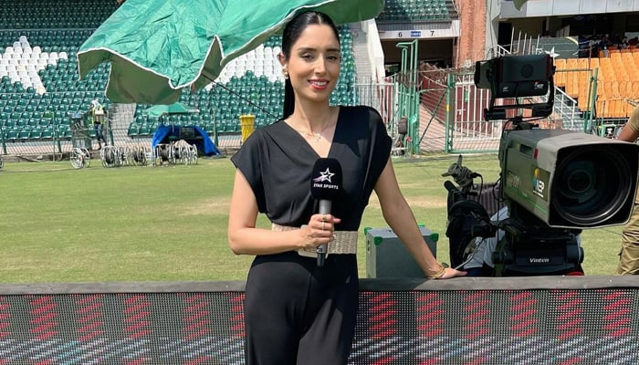 Pakistani sports presenter Zainab Abbas. — Instagram/@zabbasofficial