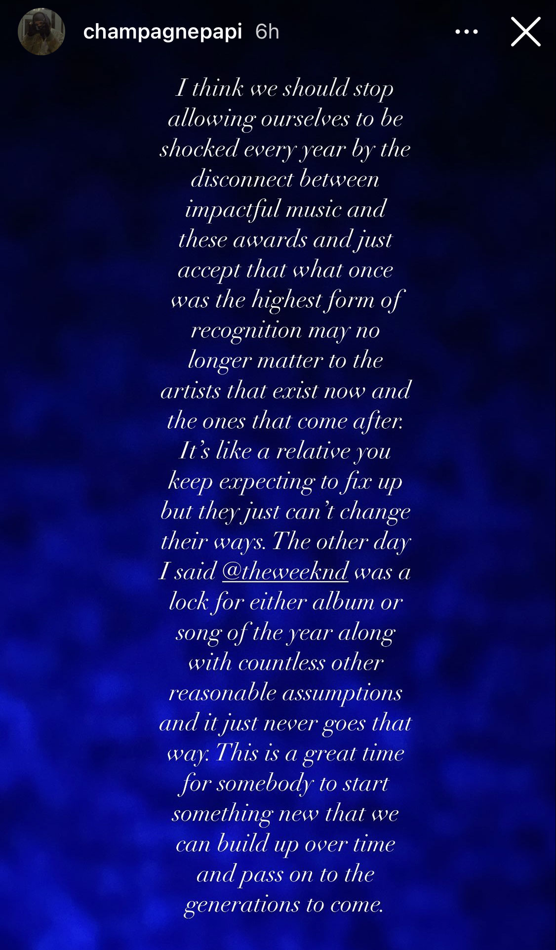 Drake hugs Grammy after past rebuffs