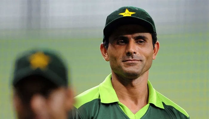Pakistans former all-rounder Abdul Razzaq. — AFP/File