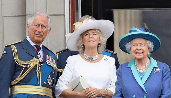 Queen Elizabeth brought Charles to tears with evil remarks about Camilla