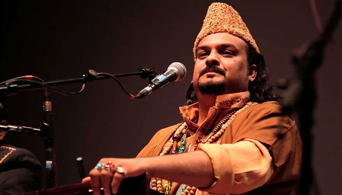 Renowned Qawwal Amjad Sabri. — AFP/File