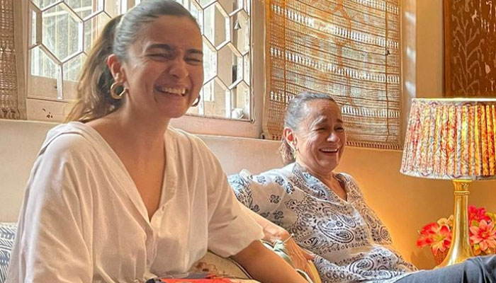 Alia Bhatt shares heartfelt birthday note for mom Soni Razdan
