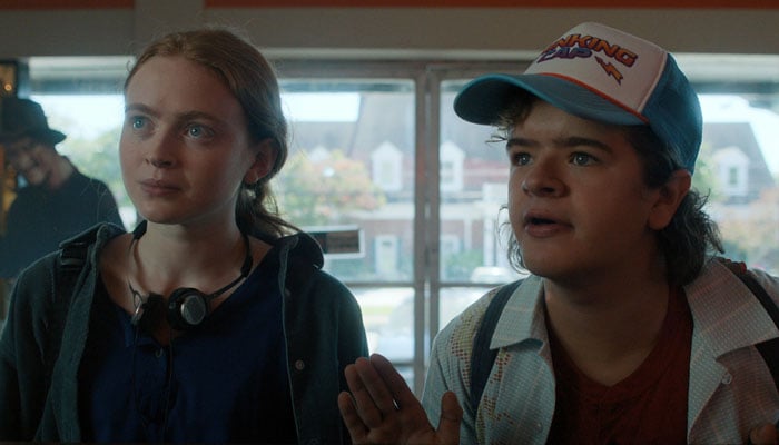 ‘Stranger Things’ co-stars Sadie Sink and Gaten Matarazzo delighted a fan when they took photos with him