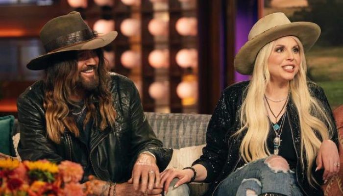 Billy Ray Cyrus, Fireroses love story unleashed on the Kelly Clarkson Show