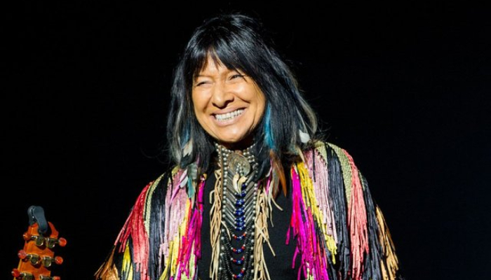 First indigenous Oscar winner Buffy Sainte-Maries identity under scrutiny: Report