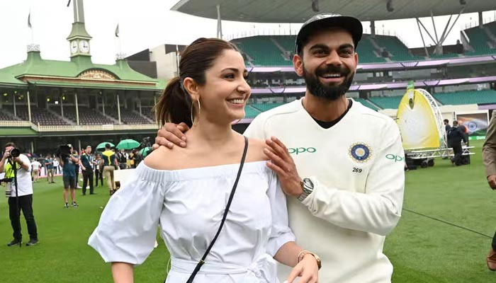 Indian actor Anushka Sharma (L) and former captain of Indias cricket team Virat Kohli. — AFP/File