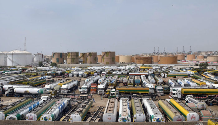 A large number of oil tankers are parked at the Shireen Jinnah Colony in Karachi on September 19, 2023. — Online